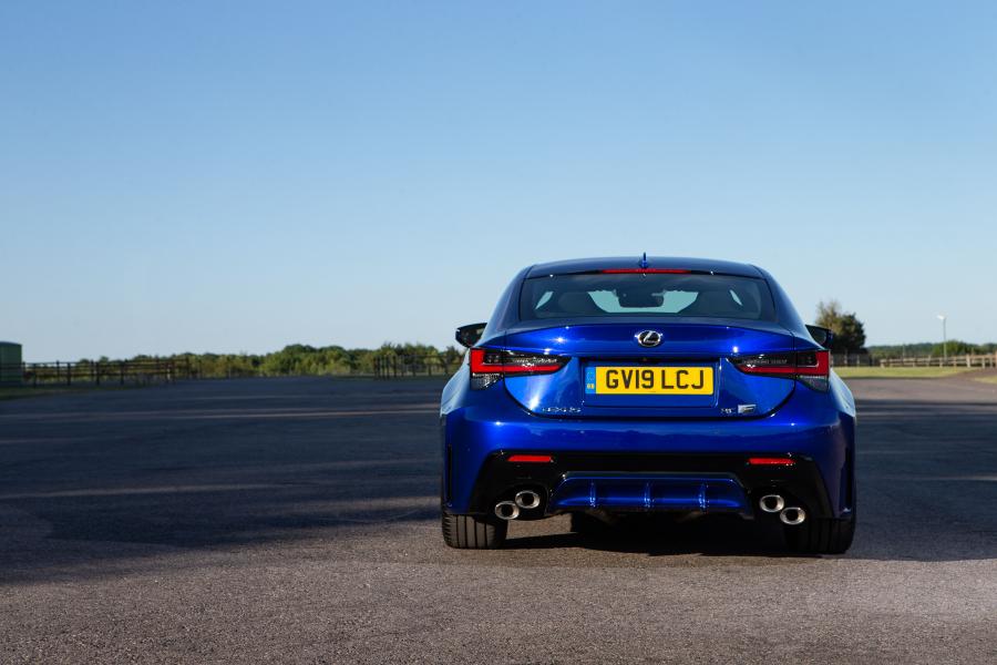  Lexus RC F 2019 года  (UK) (фото 6 из 40)
